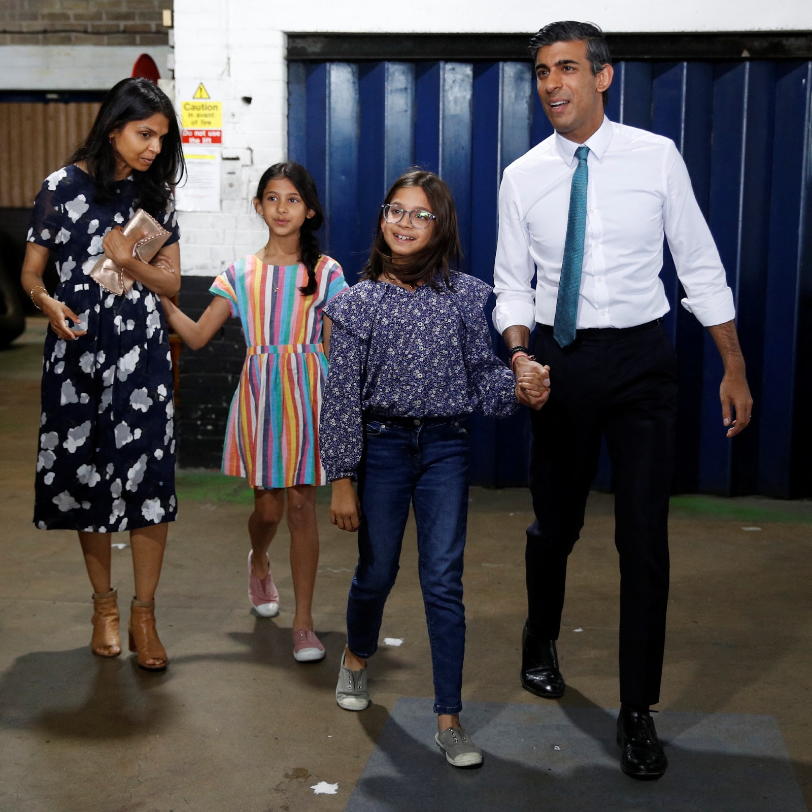 chiyaan vikram tweet about rishi sunak getting viral