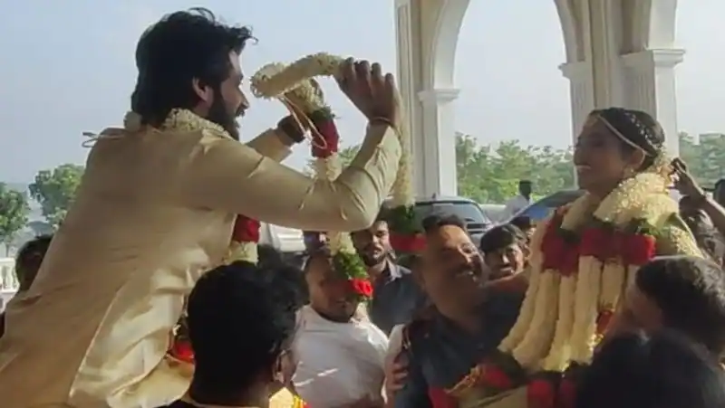 harish kalyan wedding pictures getting viral on social media