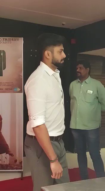 ashwin kumar stumbled in sembi audio launch kamal advises and appreciates viral video