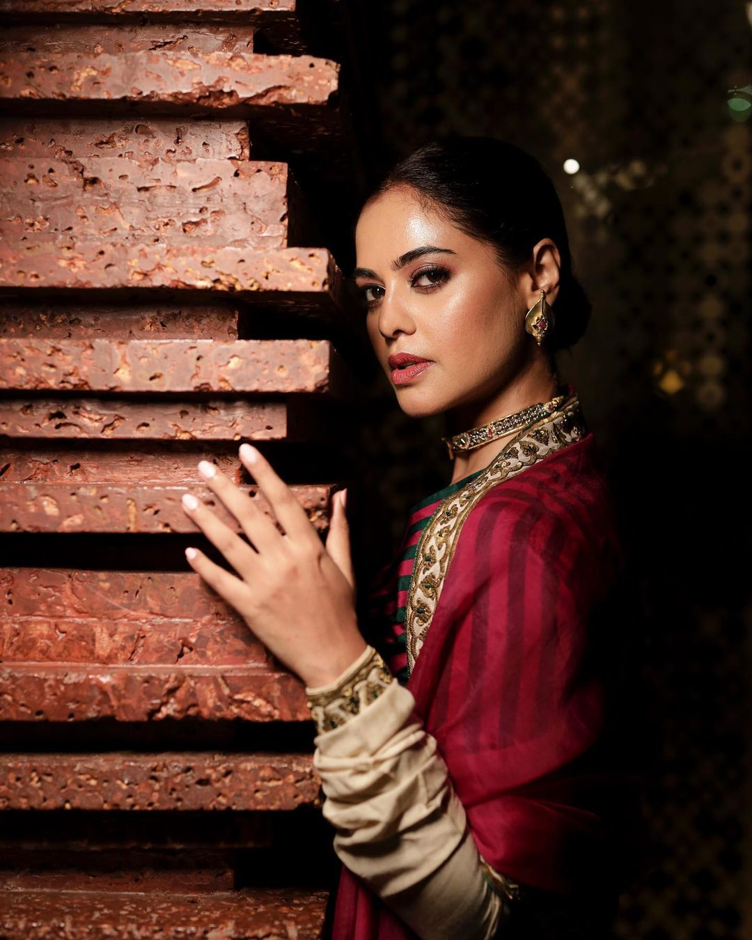 bindhu madhavi hot photos in hot traditional dress getting viral