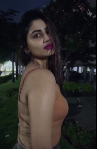 shivani narayanan hot video got wet in rain getting viral