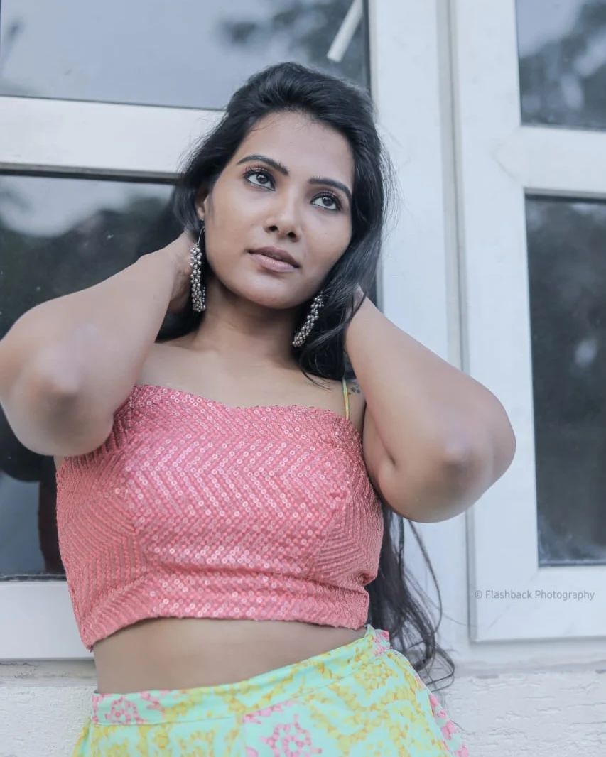 divya duraisamy hot photos and video getting viral on social media
