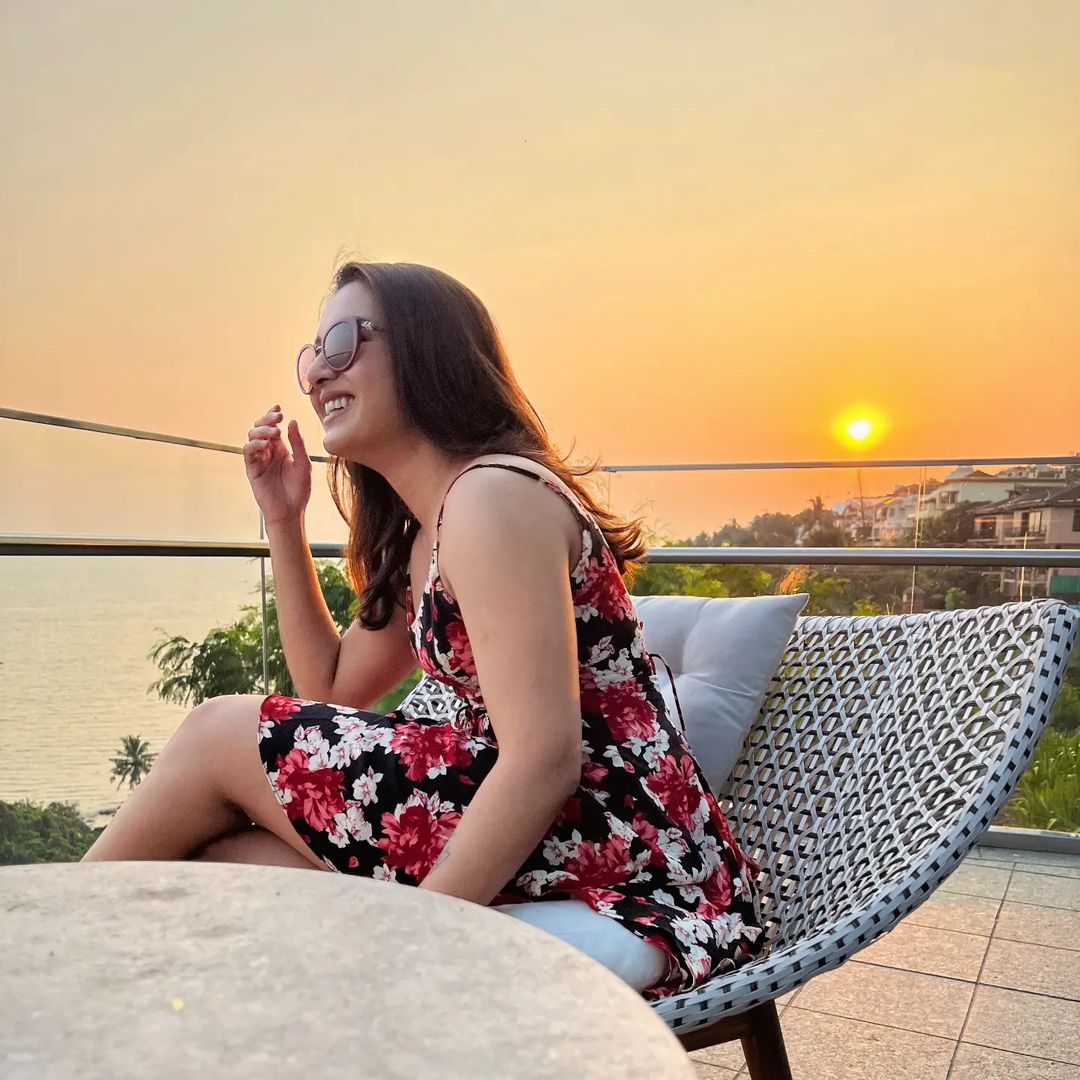 catherine tresa hot photos in sundet view point getting viral