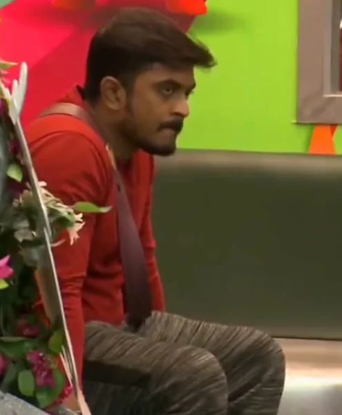 azeem fainted down due to high bp 190 and contestants took him to medical room