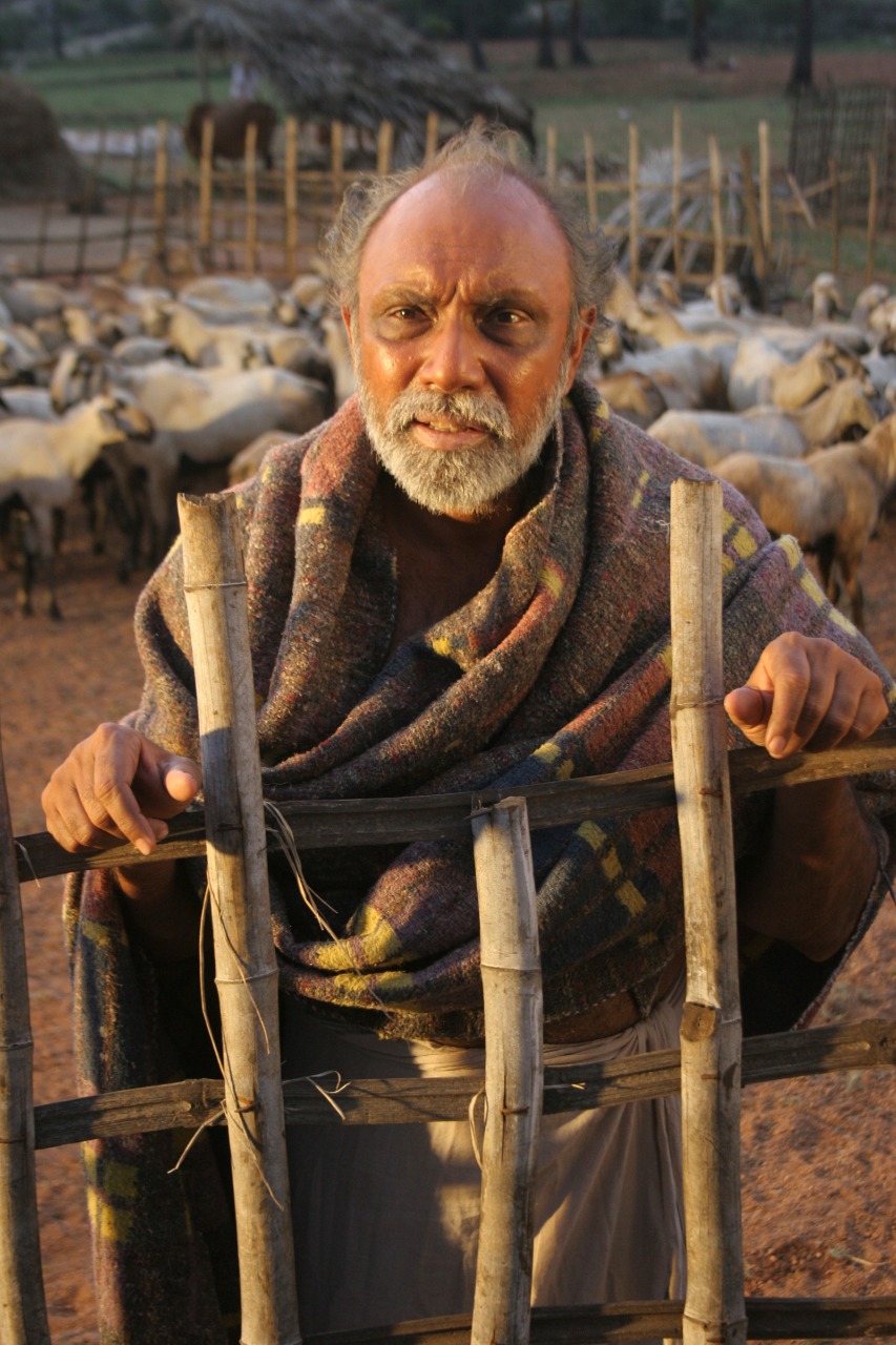 sathyaraj shares about the moment of acting in onbathu roobai nottu and kalaignar karunanidhi review for that film