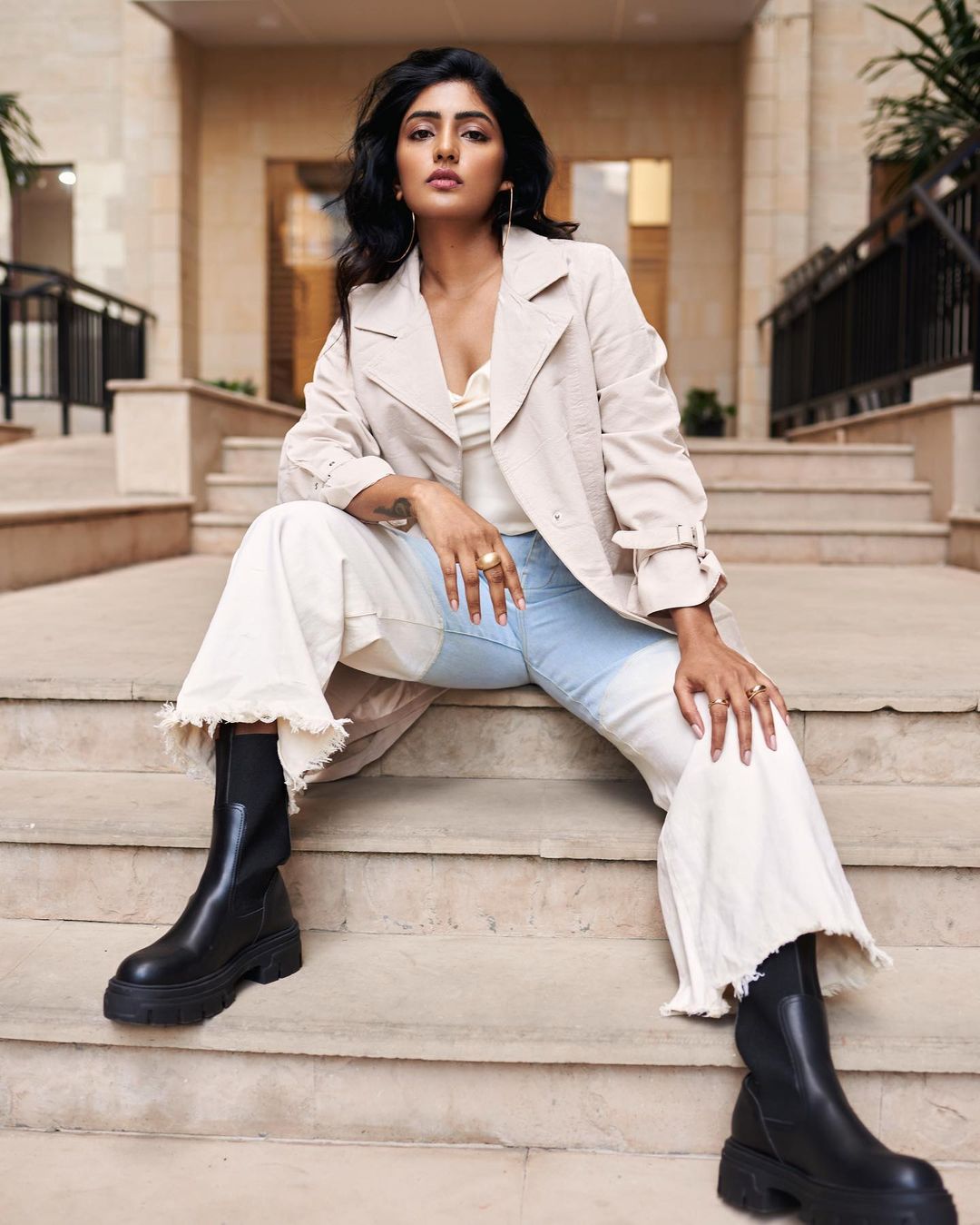 eesha rebba hot photos in modern glamour dress getting viral