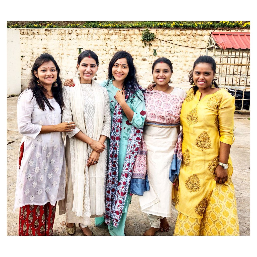 vj ramya says that samantha and vj ramya climbed 3500 steps in tirupati temple in 2 hours time video trolled by netizens