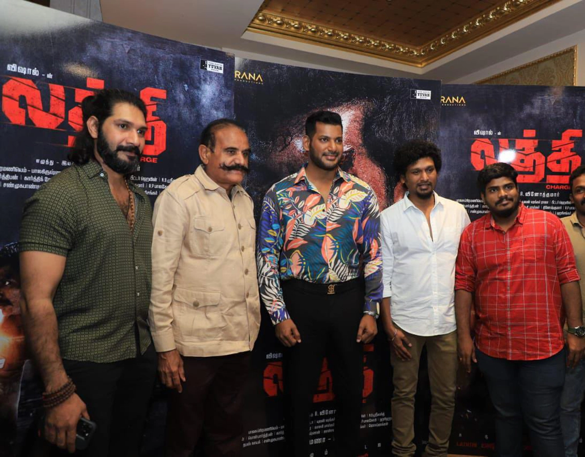 vishal got angry on fan shouting him as puratchi thalapathy video getting viral on social media