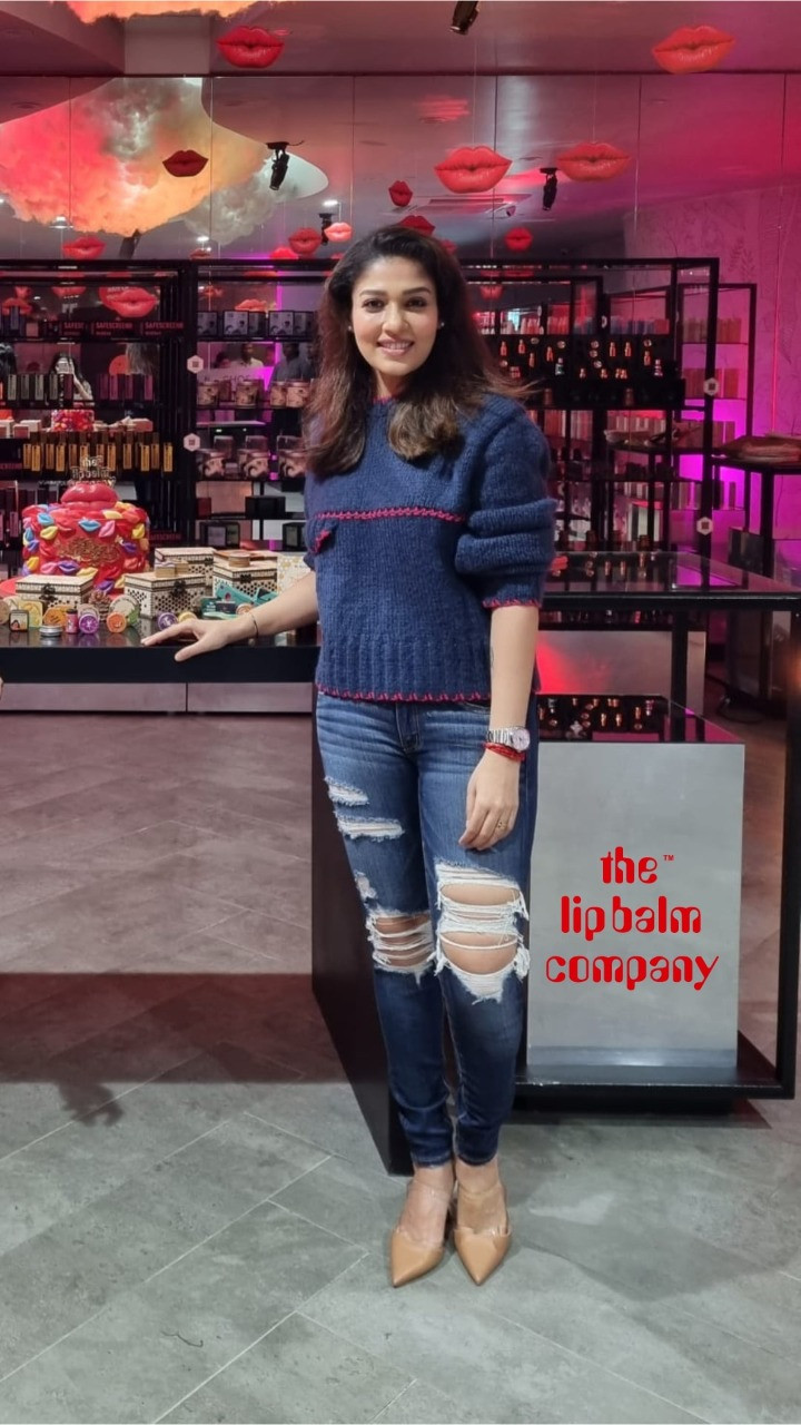 nayanthara new look in super modern dress getting fans attention