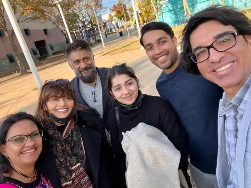 vivek agnihotri got slammed for his daughter bikini dress pose comparing his comment on pathaan song