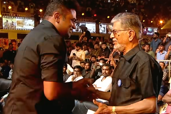 vamsi gesture towards vijay parents where vijay even dint give that respect
