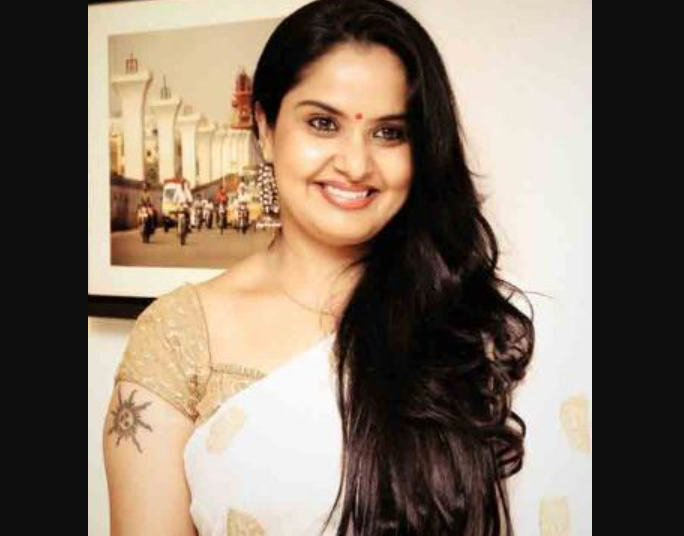 serial actress pragathi getting 2nd marriage rumours answered by actress