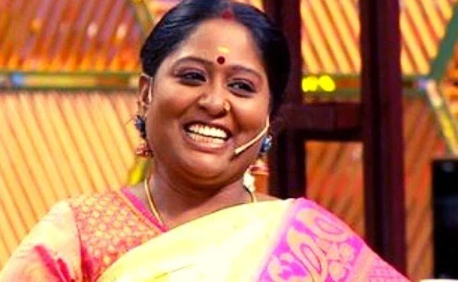 cook with comali fame deepa shankar earlier slim photos getting viral on social media