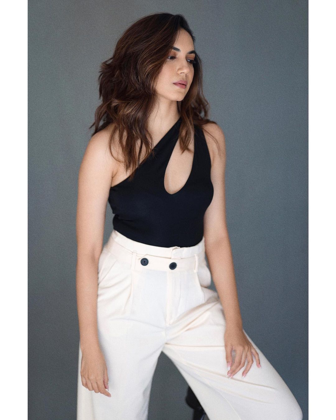 ritu varma latest hot photos in stylish dress