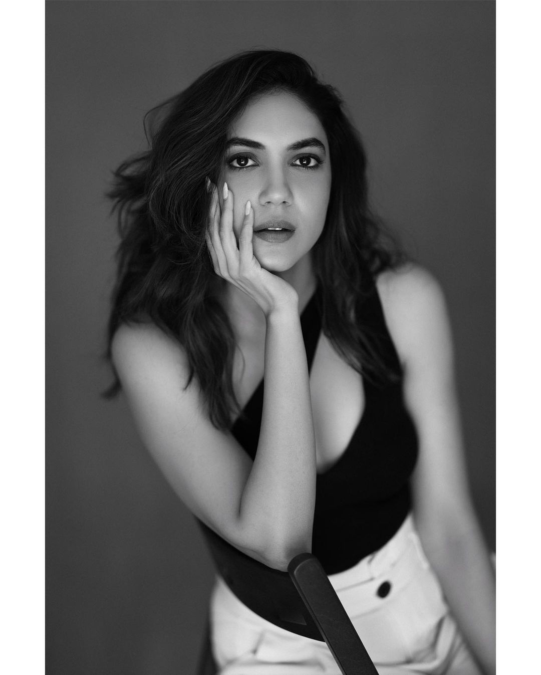 ritu varma latest hot photos in stylish dress