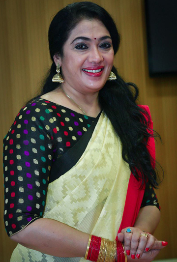 tamil actress rekha build grave for herself while alive