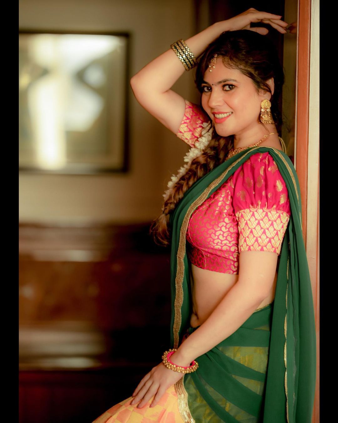 sherin hot photos in half saree getting viral