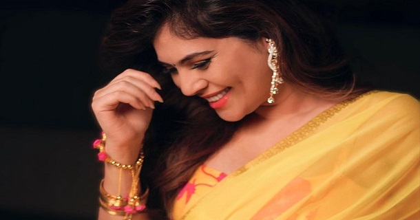 sherin hot photos in half saree getting viral
